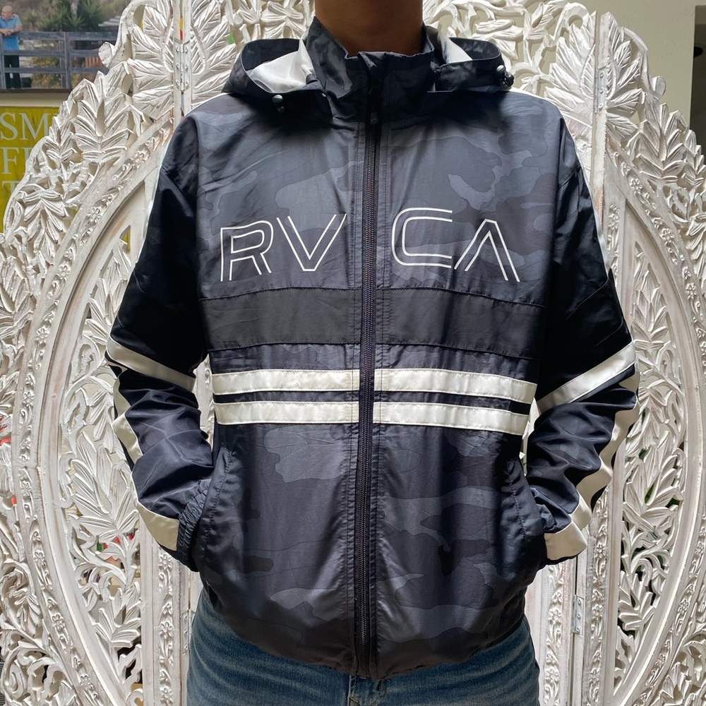 RVCA wind breaker/ Jacket